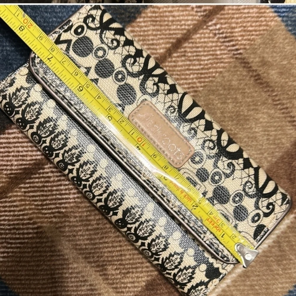 Sakroots Black and Beige Patterned Wallet